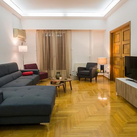 Capricorn - Luxurious Apartment In Kolonaki Athens Luaran gambar